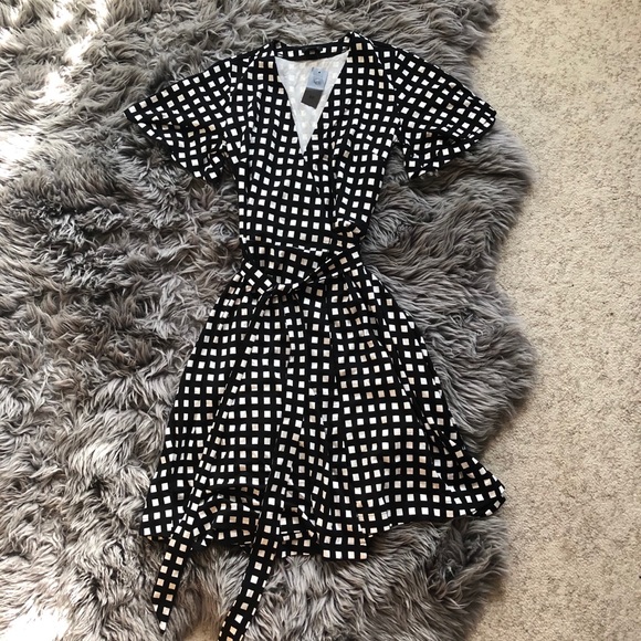 NWT Ann Taylor Flutter Sleeve Wrap Dress - Picture 3 of 8